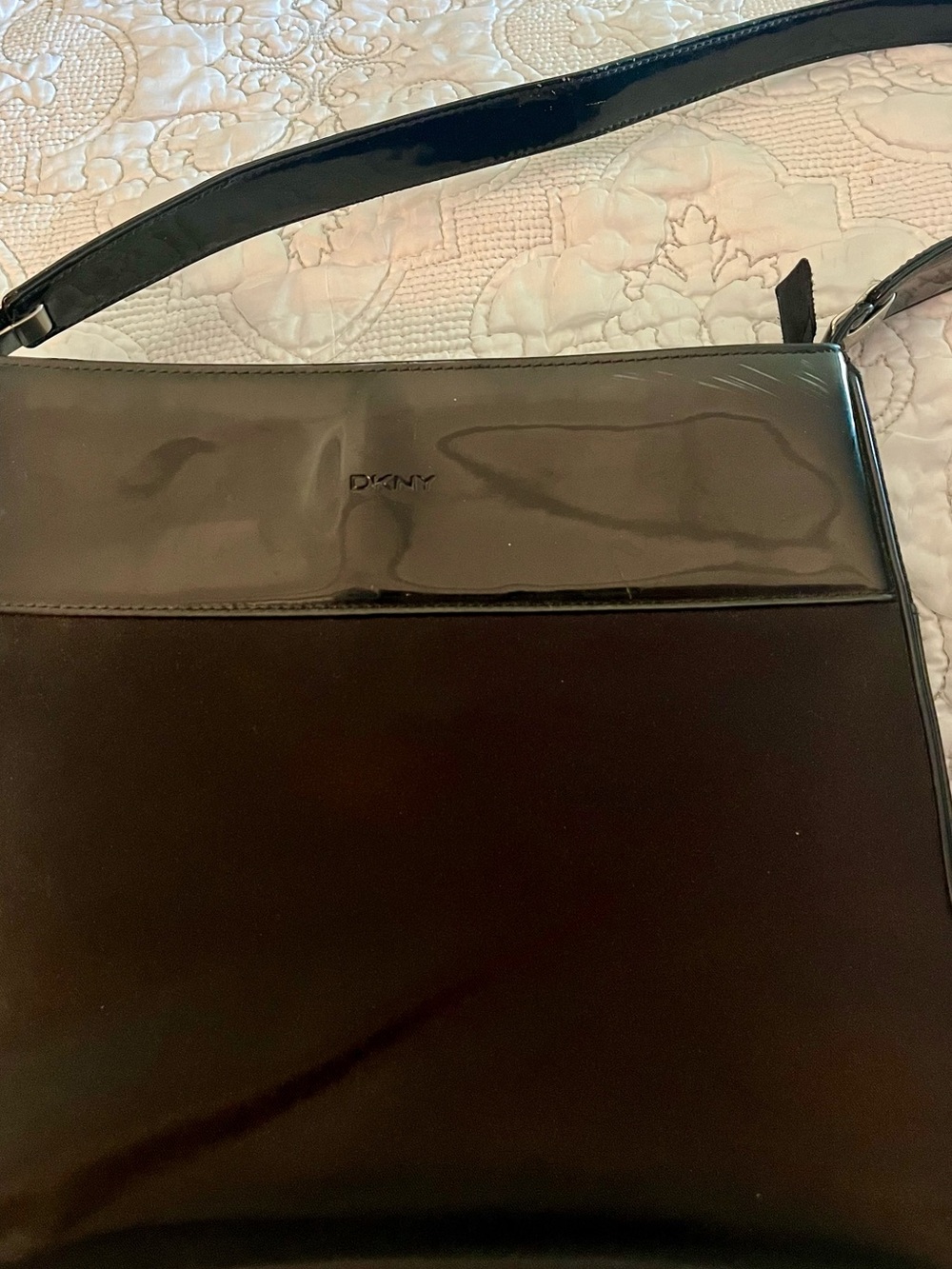 👜 Vintage Y2K DKNY Black Patent & Nylon Shoulder Bag Minimalist Zip Purse